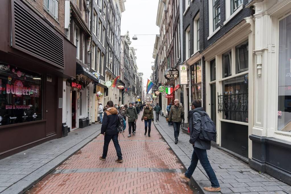 Apartment Redlight District Smokers Friendly Private *